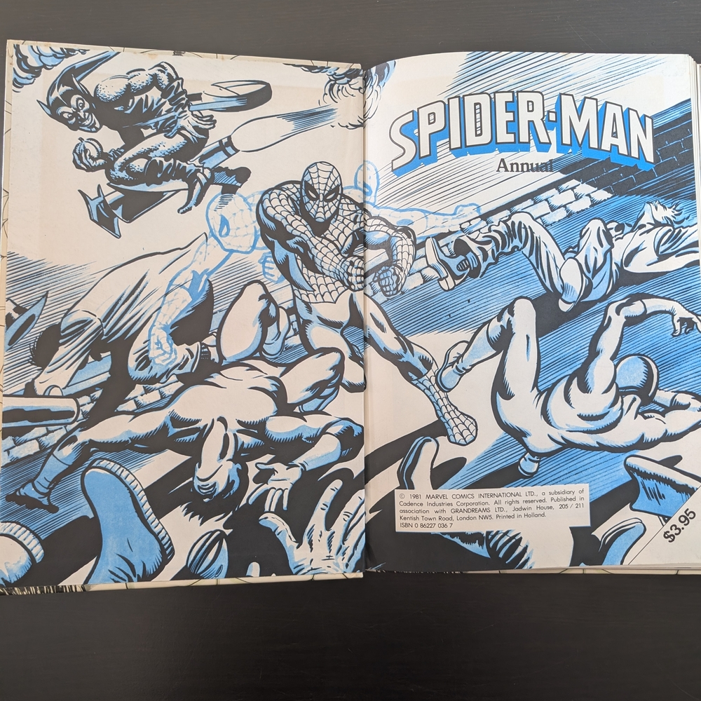 💥Collectible 1981 UK Only Release Marvel Spider-Man Annual Comic Book Hardcover - Picture 2 of 11